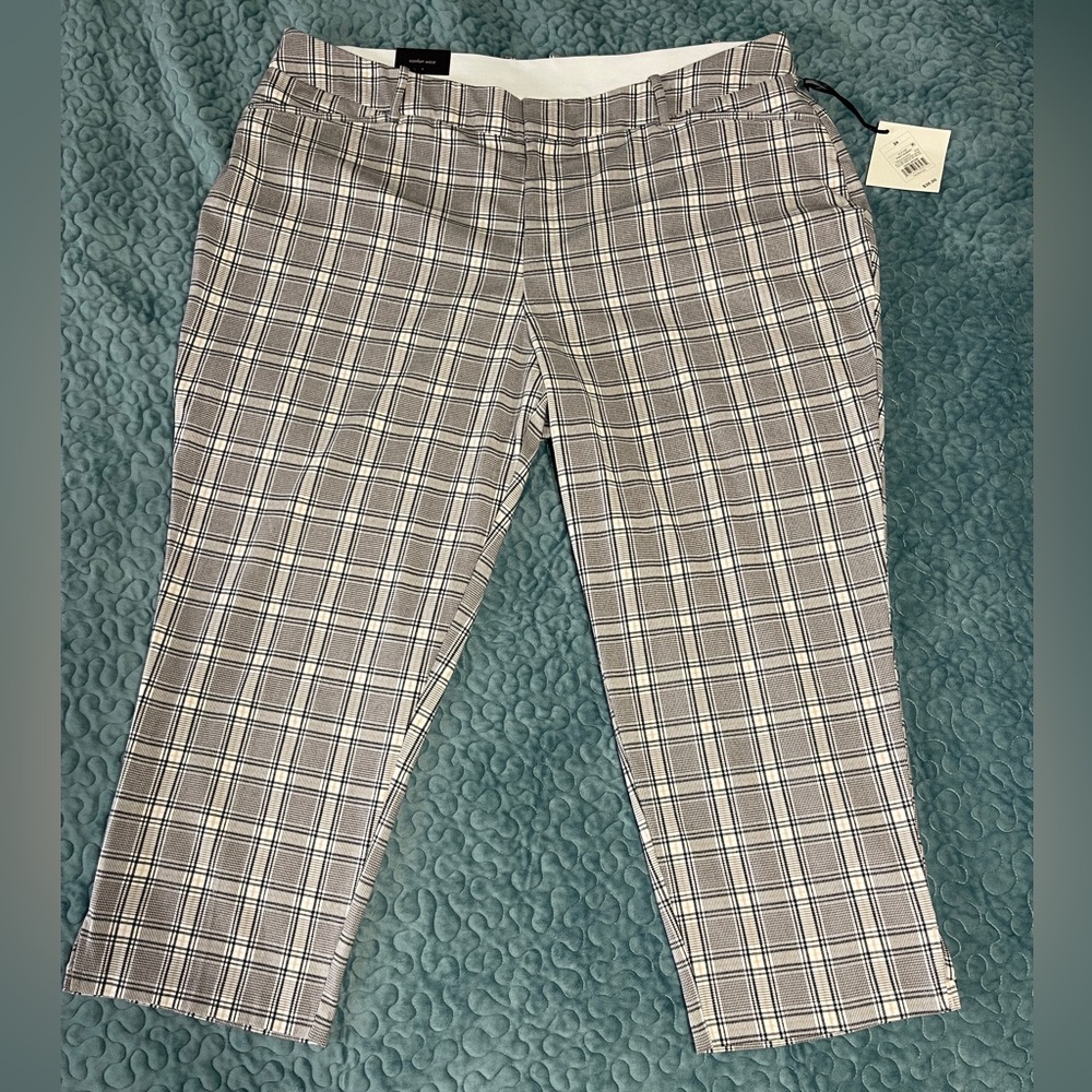 AVA & VIVA NWT Ankle Pants Sz 24 High Rise Cream/White/Black Plaid Cotton Blend